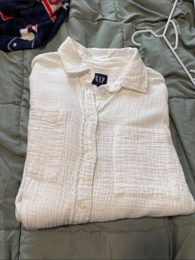 GAP womens gauzy  White Long-Sleeve Button-Down Shirt